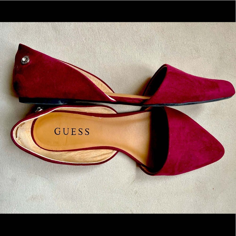 Guess burgundy flats